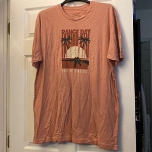 Grunt style men’s printed t shirt in pink. Never worn. Size XXL.